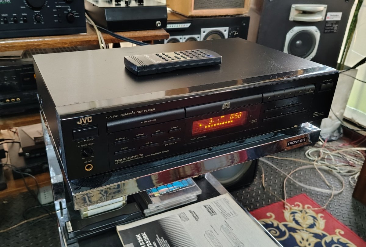 jvc-xlv252